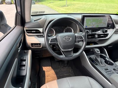 2023 Toyota Highlander XLE