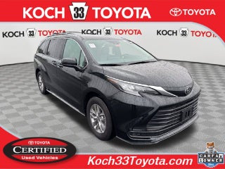 2026 Toyota Sienna LE 8 Passenger