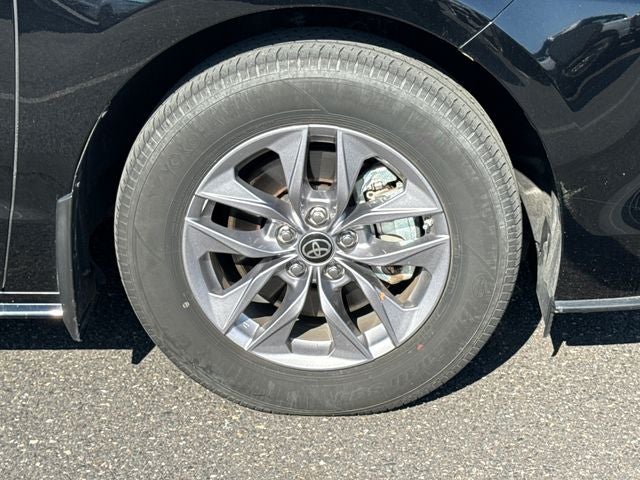 2023 Toyota Sienna XLE 7 Passenger