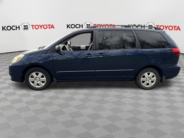 2004 Toyota Sienna LE