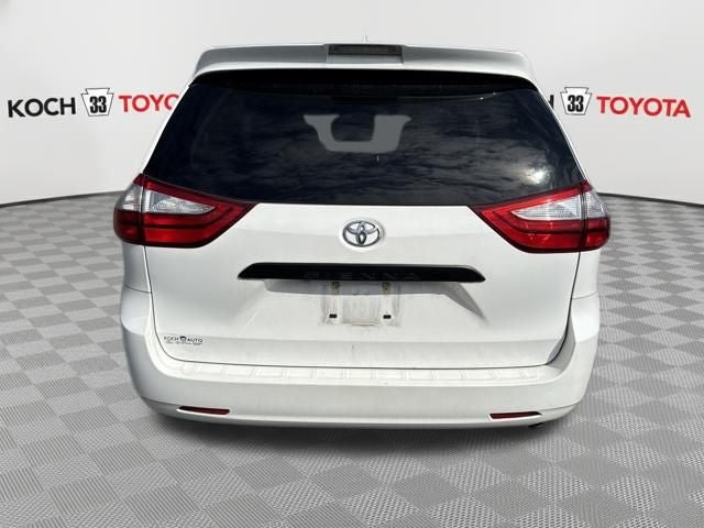 2019 Toyota Sienna L 7 Passenger