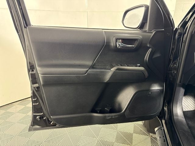 2017 Toyota Tacoma TRD Off-Road V6