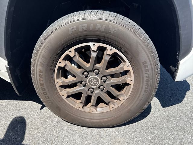 2022 Toyota Tundra SR5