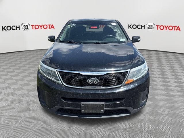 Used 2015 Kia Sorento LX with VIN 5XYKTCA63FG624382 for sale in Easton, PA