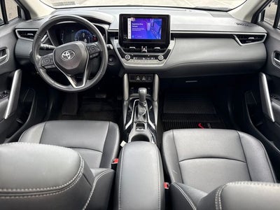 2024 Toyota Corolla Cross XLE