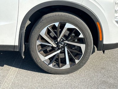 2022 Mitsubishi Outlander ES