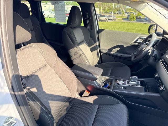 2022 Mitsubishi Outlander ES
