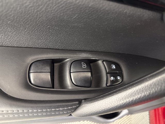 2017 Nissan Rogue Sport SV