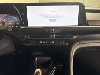 2025 Toyota Crown Signia Limited