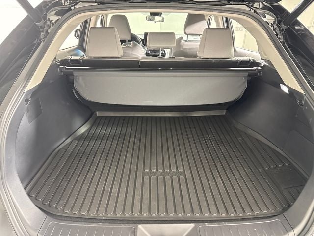 2023 Toyota Venza LE