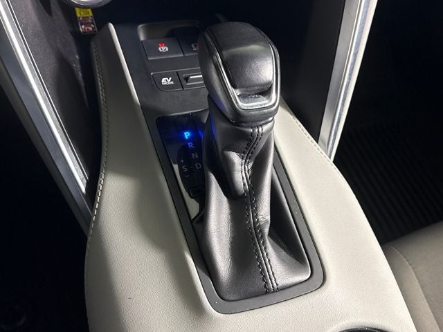 2023 Toyota Venza LE