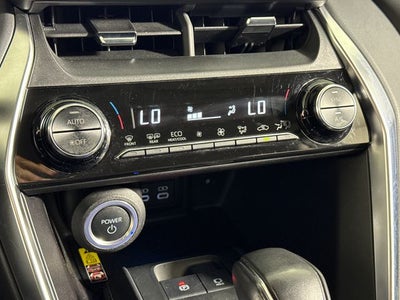 2024 Toyota Venza LE