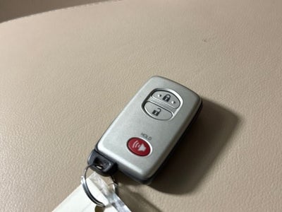 2013 Toyota Land Cruiser Base