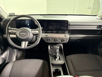 2025 Hyundai Kona SE