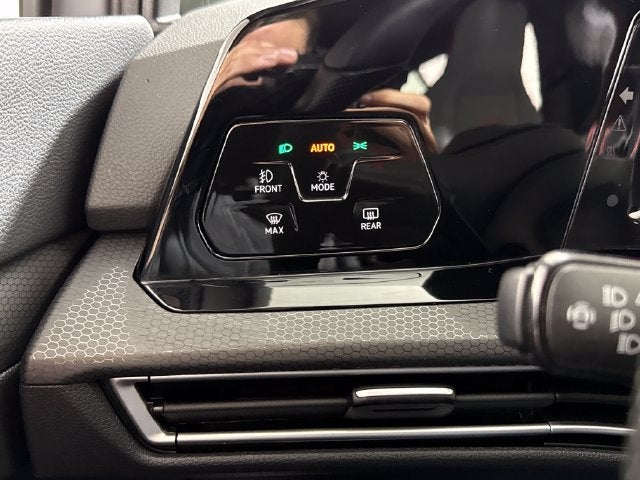 2024 Volkswagen Golf GTI SE