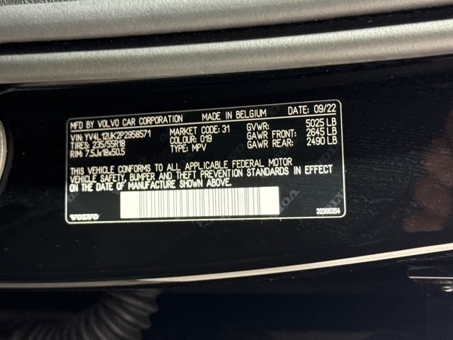 2023 Volvo XC40 B5 Core