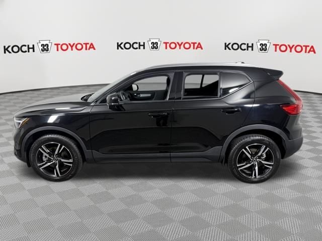 2023 Volvo XC40 B5 Core