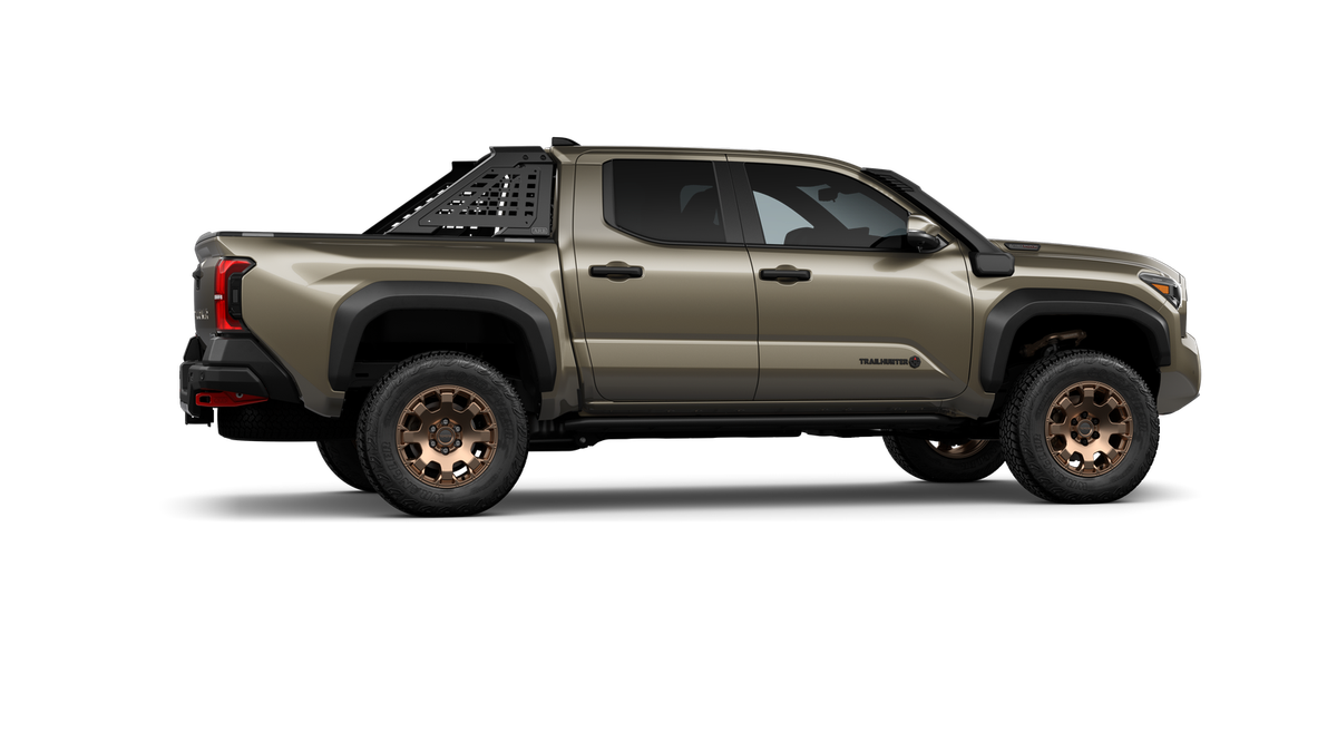 2026 Toyota Tacoma i-FORCE MAX Trailhunter