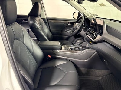 2026 Toyota Highlander Hybrid Hybrid Platinum