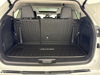 2026 Toyota Highlander Hybrid Hybrid Platinum