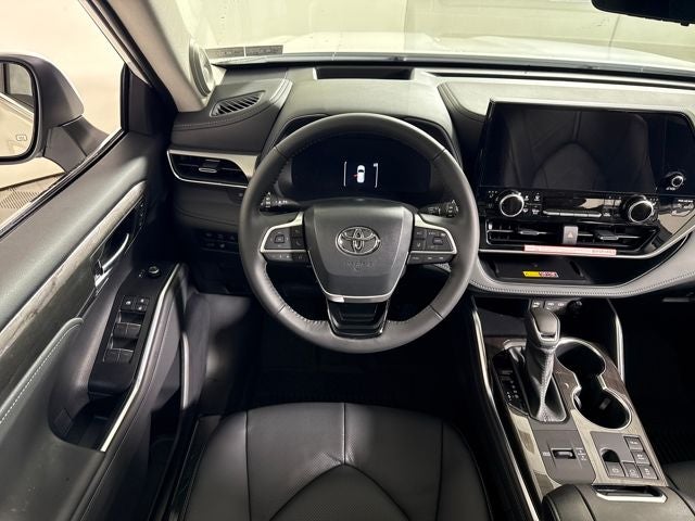 2026 Toyota Highlander Hybrid Hybrid Platinum
