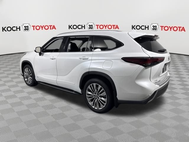 2026 Toyota Highlander Hybrid Hybrid Platinum