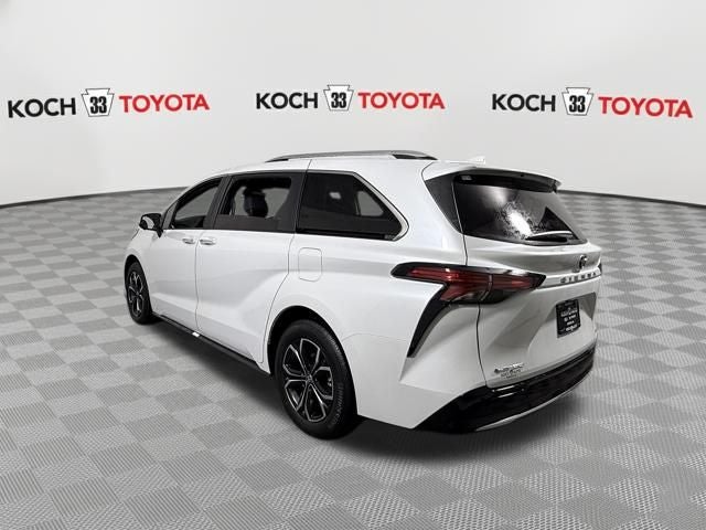 2026 Toyota Sienna Platinum