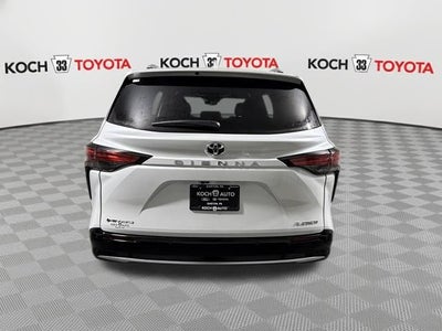2026 Toyota Sienna Platinum