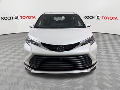 2026 Toyota Sienna Platinum