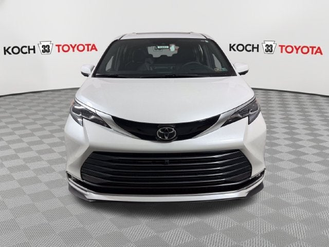 2026 Toyota Sienna Platinum