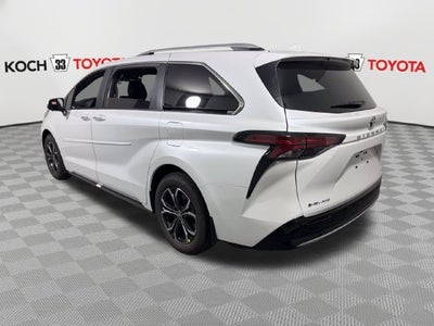 2026 Toyota Sienna Platinum