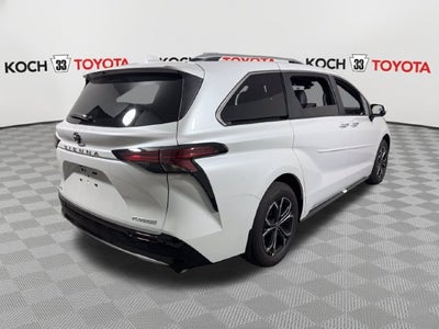 2026 Toyota Sienna Platinum