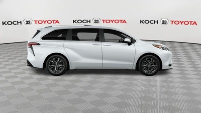 2026 Toyota Sienna Platinum