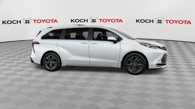 2026 Toyota Sienna Platinum