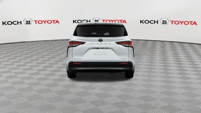 2026 Toyota Sienna Platinum