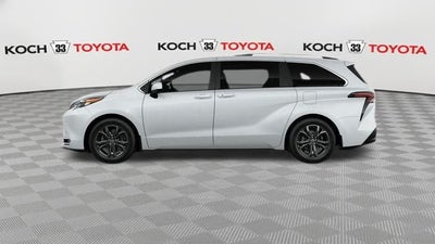 2026 Toyota Sienna Platinum