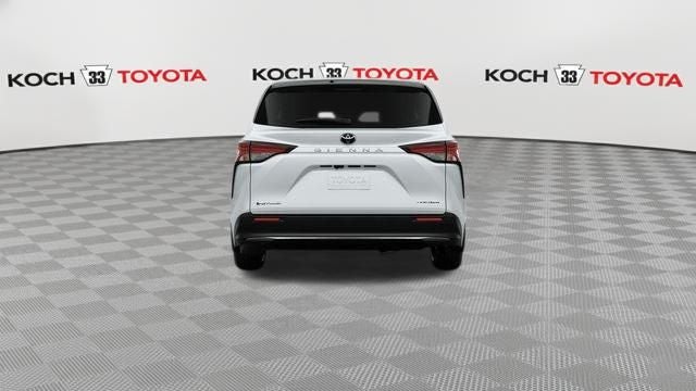 2026 Toyota Sienna Platinum