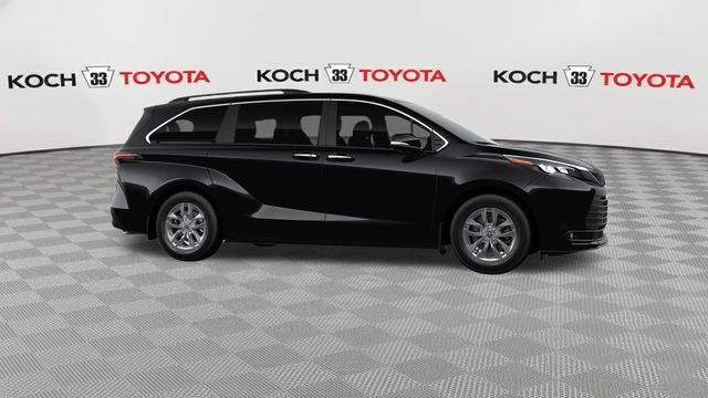 2026 Toyota Sienna XLE 7 Passenger