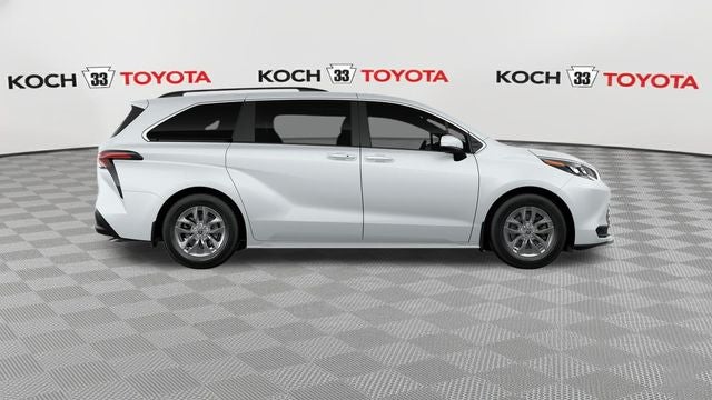 2026 Toyota Sienna XLE