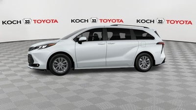 2026 Toyota Sienna XLE
