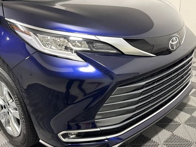2026 Toyota Sienna Limited 7 Passenger