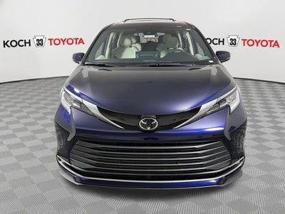2026 Toyota Sienna Limited 7 Passenger