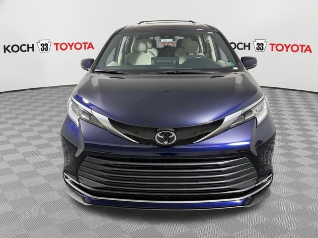 2026 Toyota Sienna Limited 7 Passenger