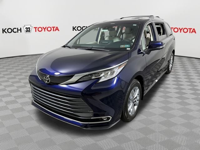2026 Toyota Sienna Limited 7 Passenger