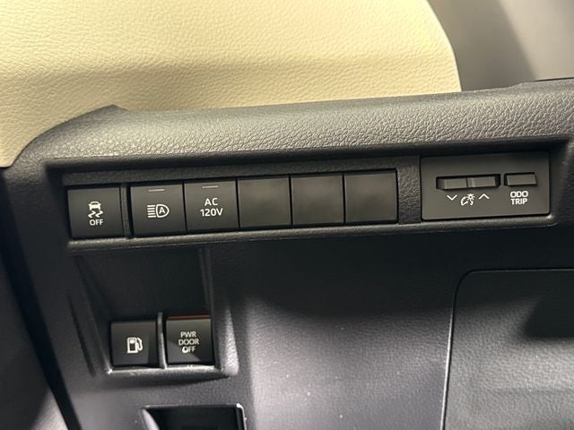 2026 Toyota Sienna Limited 7 Passenger