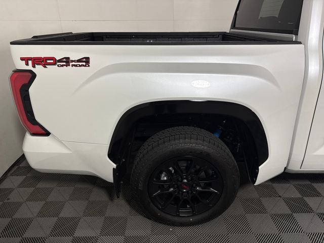 2026 Toyota Tundra i-FORCE MAX Platinum i-FORCE MAX