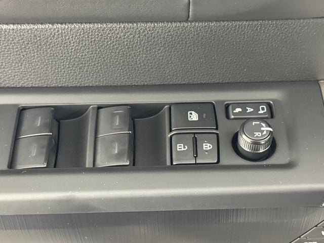 2026 Toyota Tundra i-FORCE MAX Platinum i-FORCE MAX