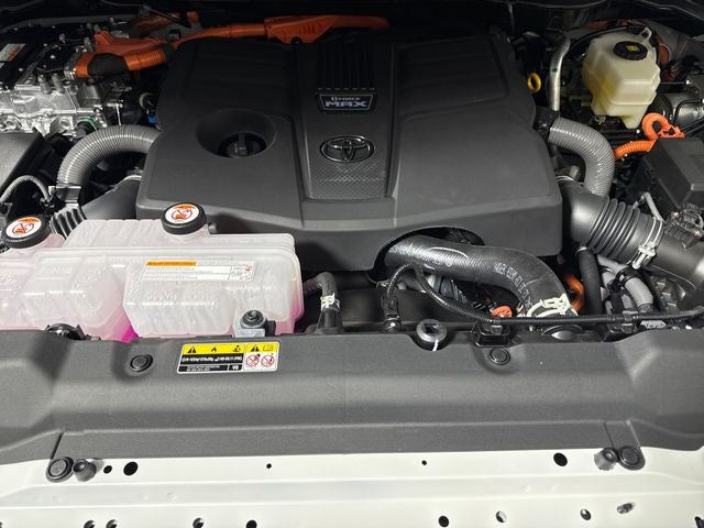 2026 Toyota Tundra i-FORCE MAX Platinum i-FORCE MAX