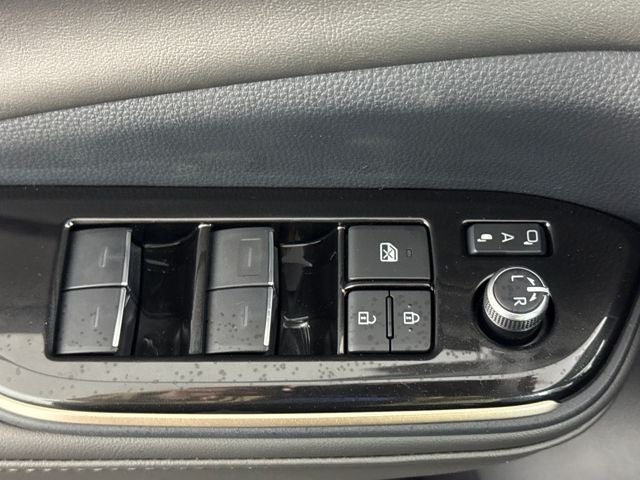 2026 Toyota Toyota Crown Nightshade