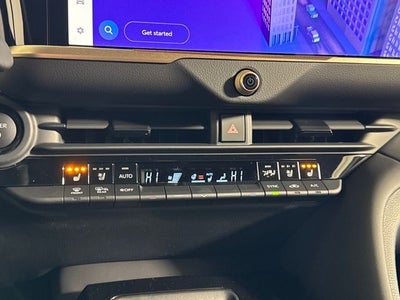 2026 Toyota Toyota Crown Signia XLE